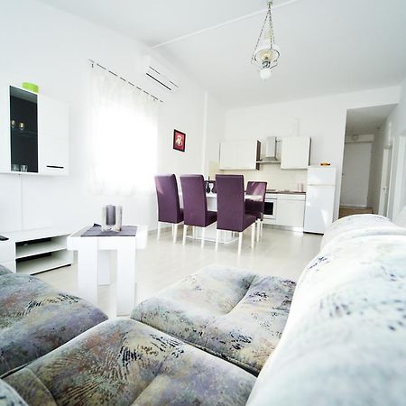 Apartments Valentina Петрчане Экстерьер фото
